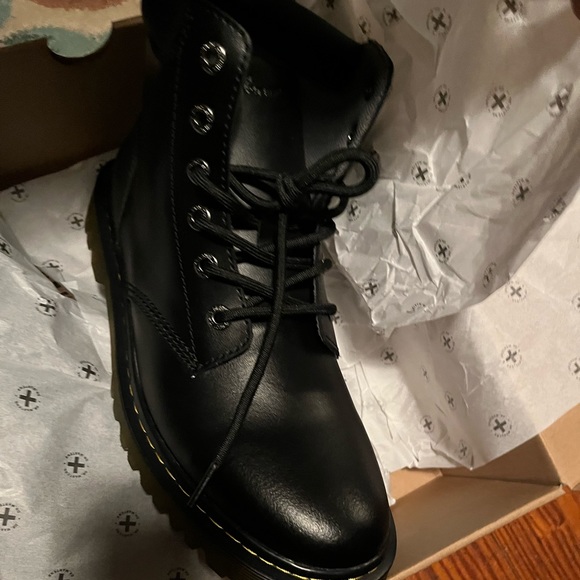 SOLD ELSEWHERE FOR $125 DocMartens brand new - Picture 2 of 5